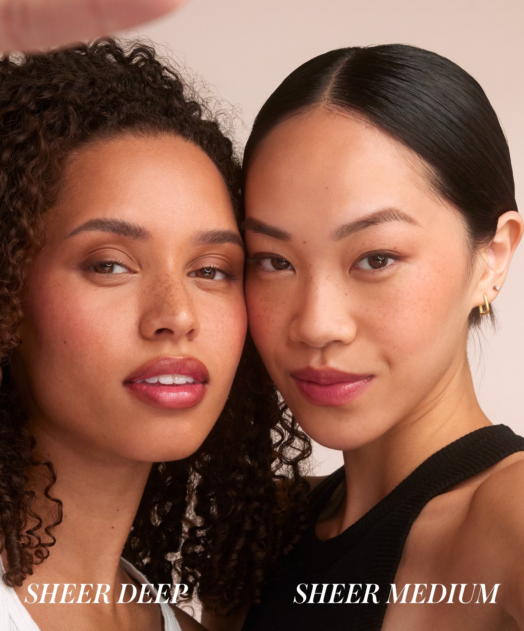 Models wearing RMS Hydra Setting Powder. Model on the left wearing shade Sheer Deep. Model on the right wearing shade Sheer Medium