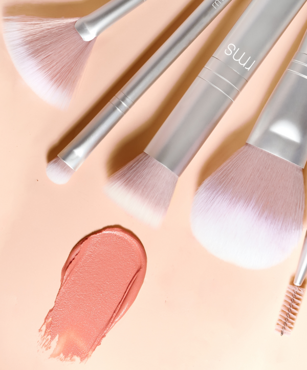 Skin2Skin Blush Brush